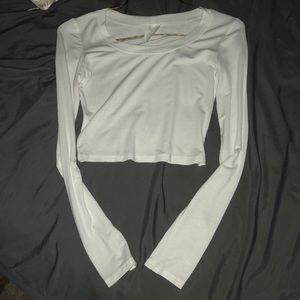 Long sleeve crop top